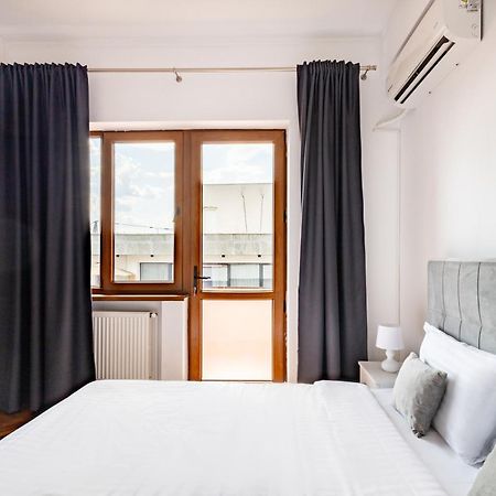 Downtown Victoria Apartments By Citybookings บูคาเรสต์ ภายนอก รูปภาพ