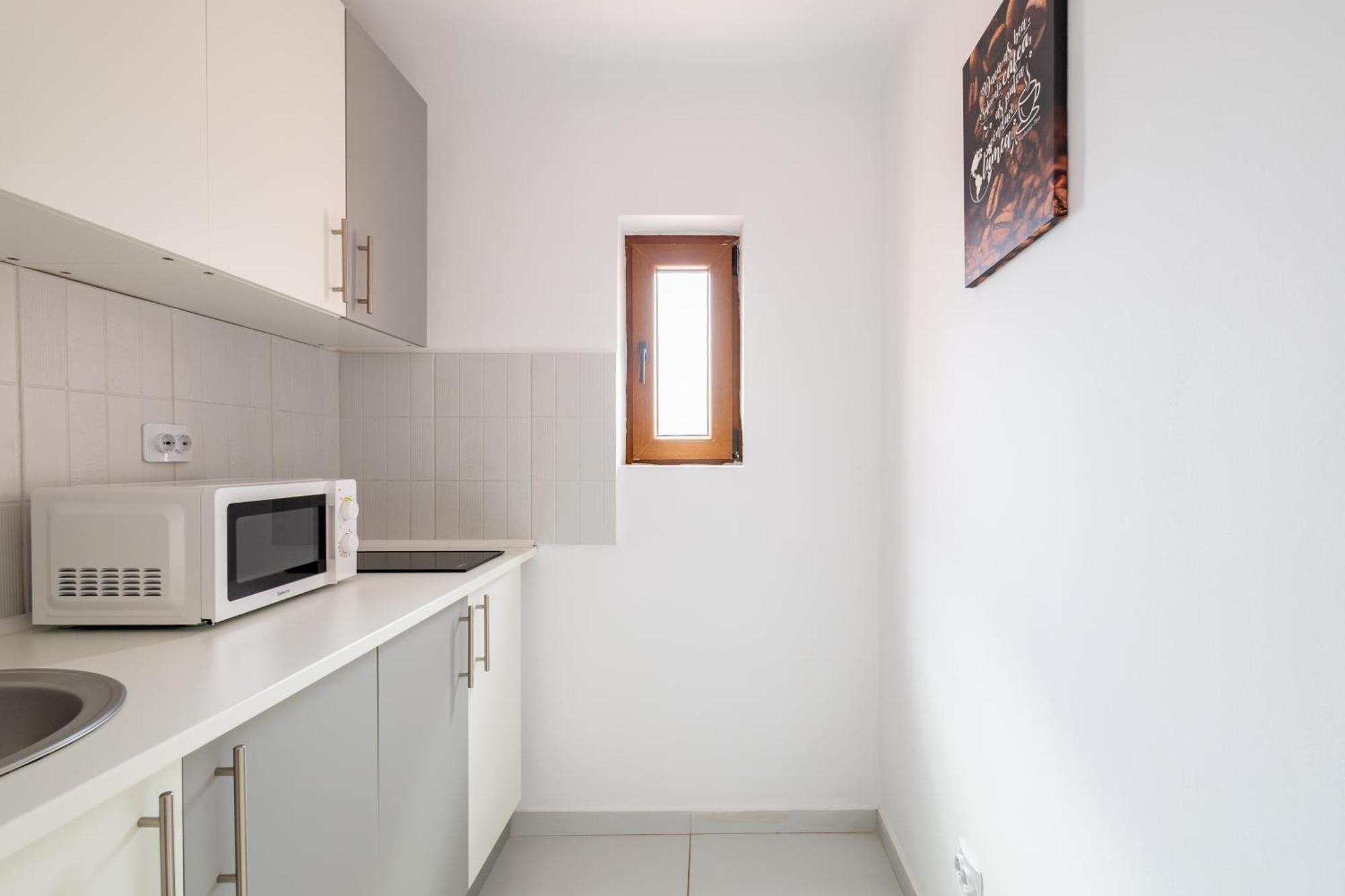 Downtown Victoria Apartments By Citybookings บูคาเรสต์ ภายนอก รูปภาพ